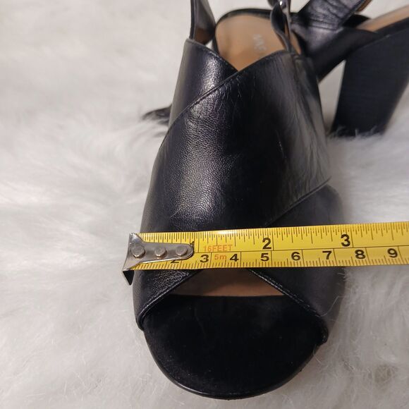 NINE WEST BLACK LEATHER OPEN TOE HEELS W/ CROSS OVER BUCKLE STRAP SIZE 8 1/2 - Picture 16 of 16